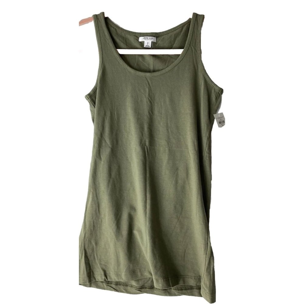 ladies tank top new small